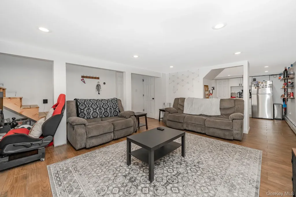 3 Aron Street Smithtown NY 11787