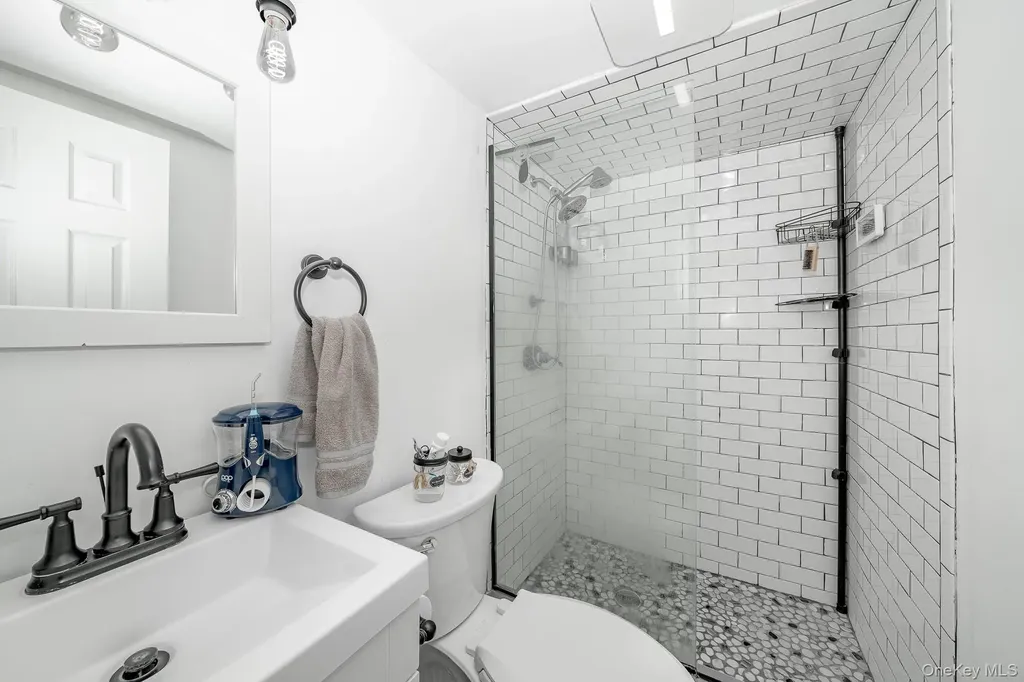 3 Aron Street Smithtown NY 11787