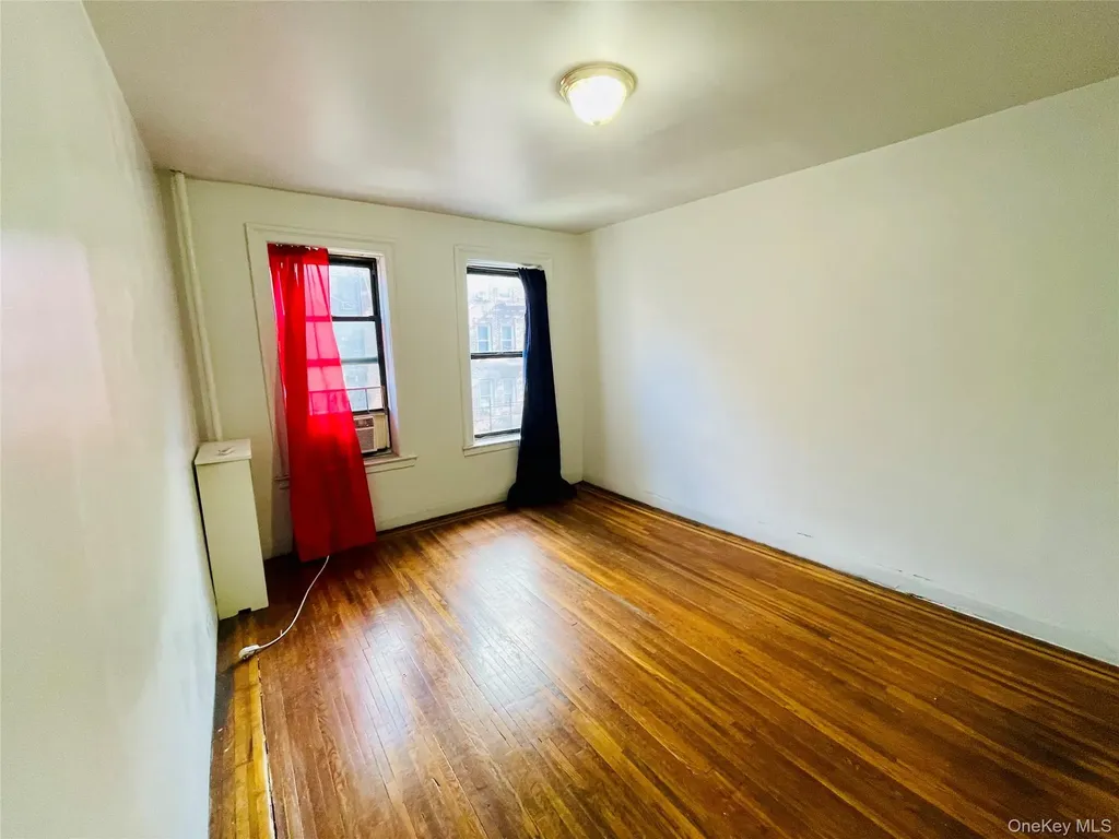2199 Holland Avenue Bronx NY 10462