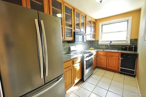 4 Wildwood Road Hartsdale NY 10530