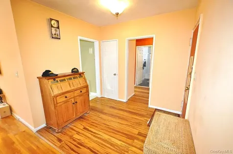 4 Wildwood Road Hartsdale NY 10530