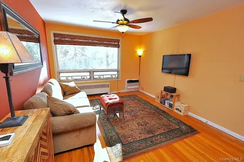 4 Wildwood Road Hartsdale NY 10530