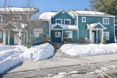 302 Sheffield Court Brewster NY 10509