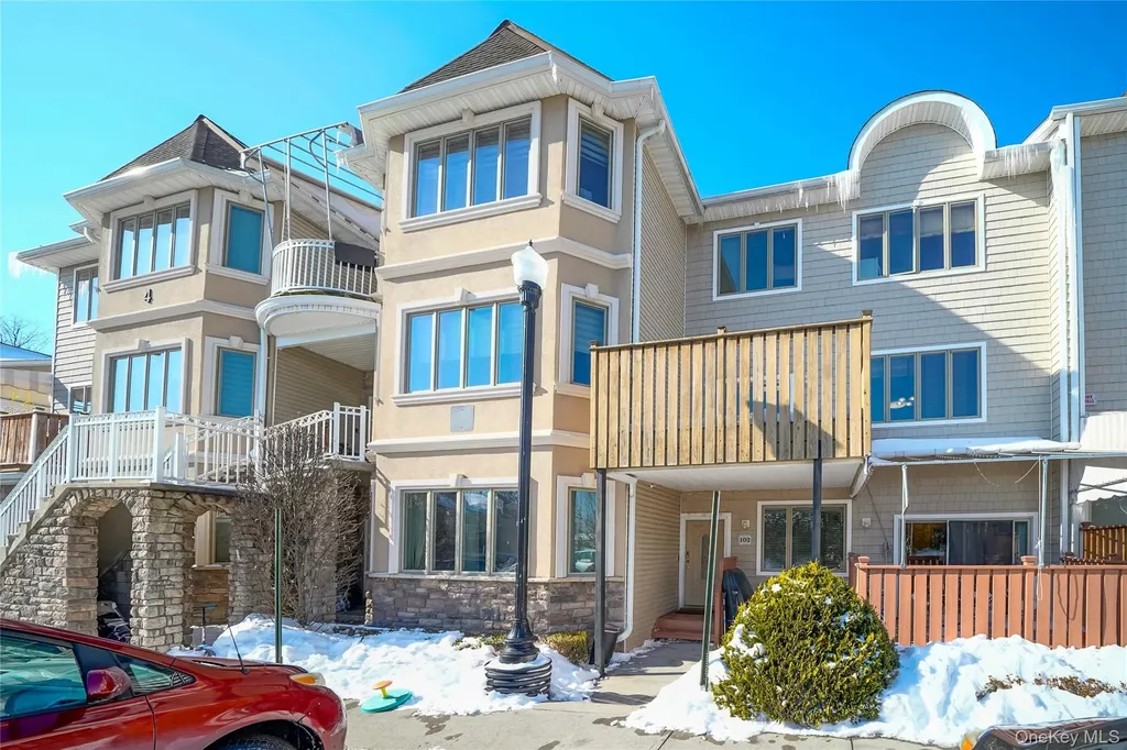 4 Rose Garden Way Monsey NY 10952