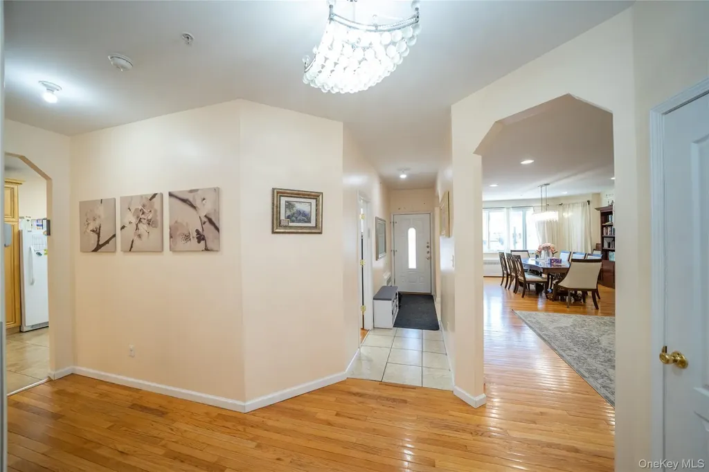 4 Rose Garden Way Monsey NY 10952