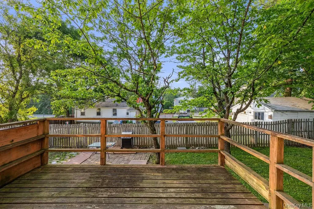12 Gillis Avenue Nyack NY 10960