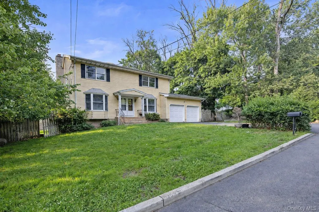 12 Gillis Avenue Nyack NY 10960