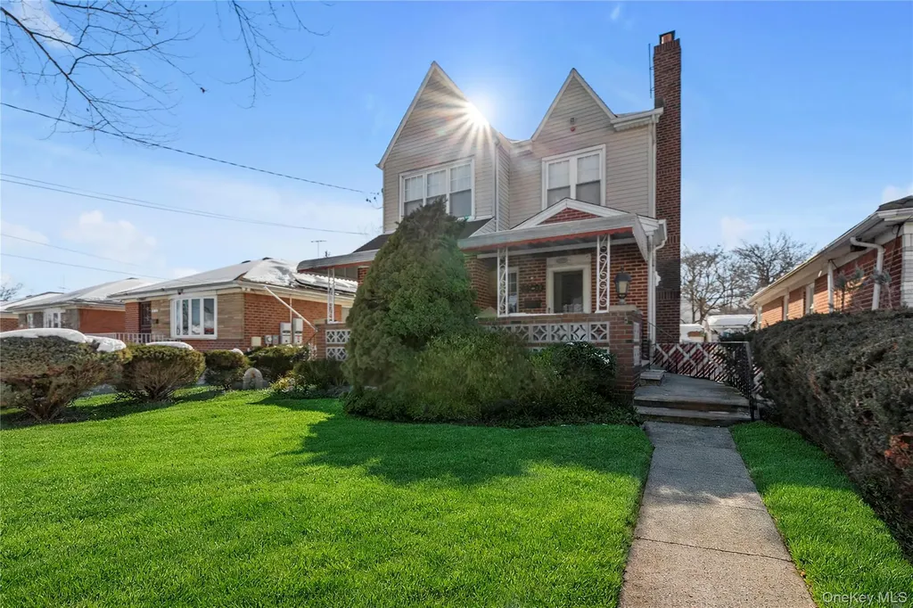 157-22 25th Drive Flushing NY 11354