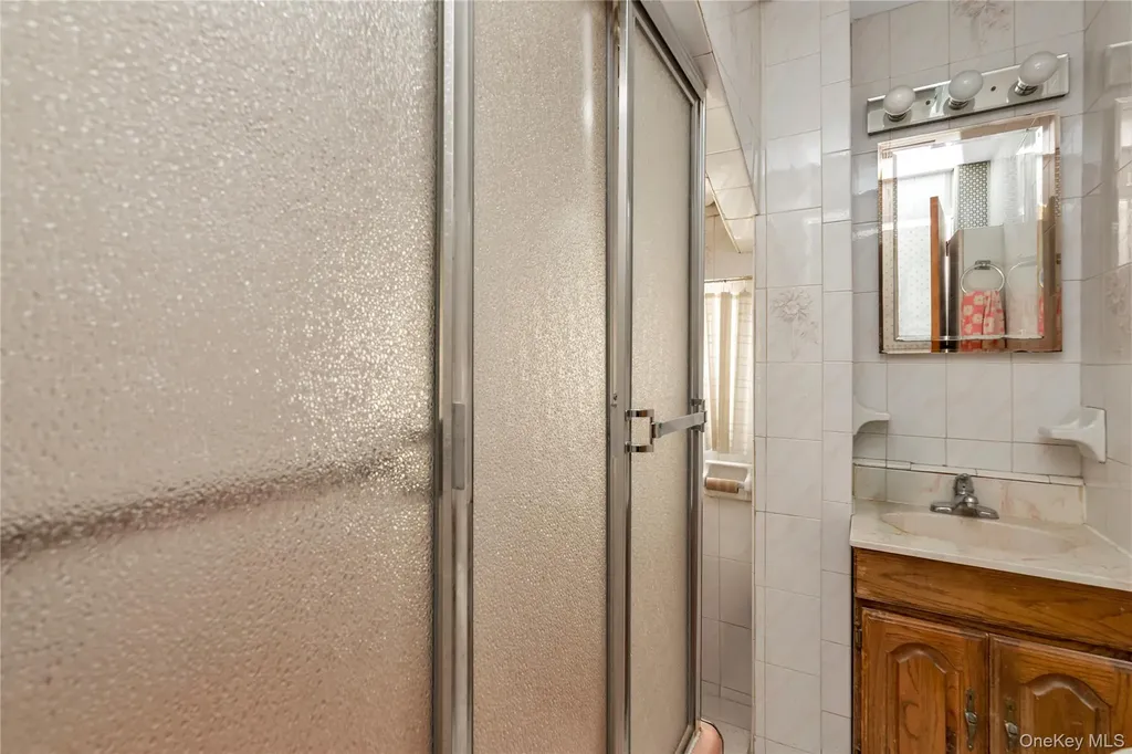 157-22 25th Drive Flushing NY 11354