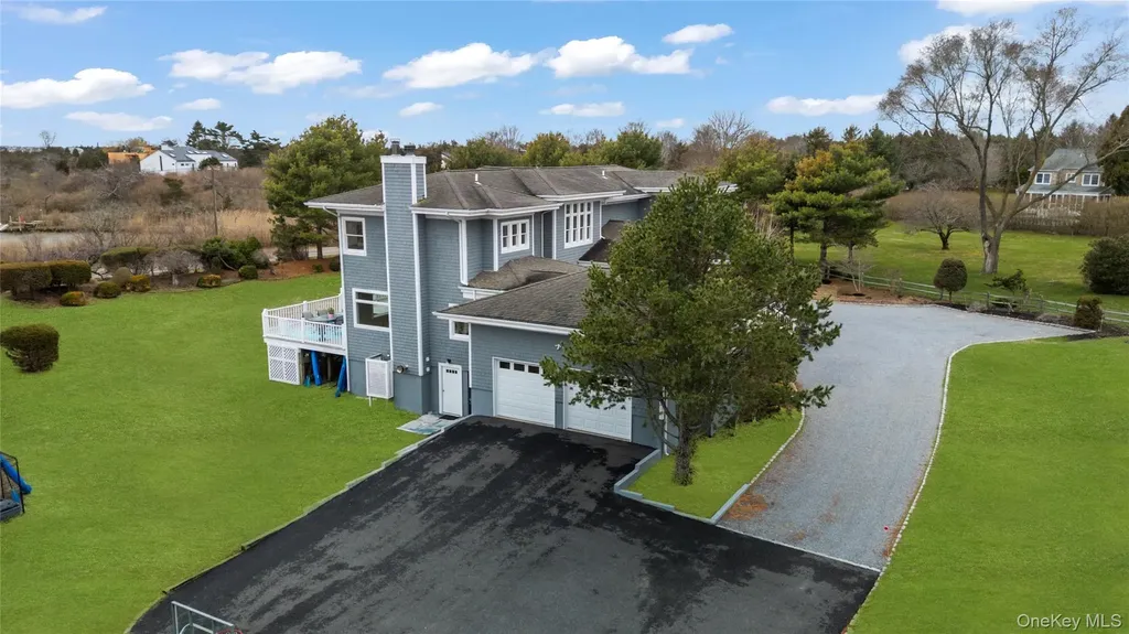 14 S Country Road Westhampton NY 11977