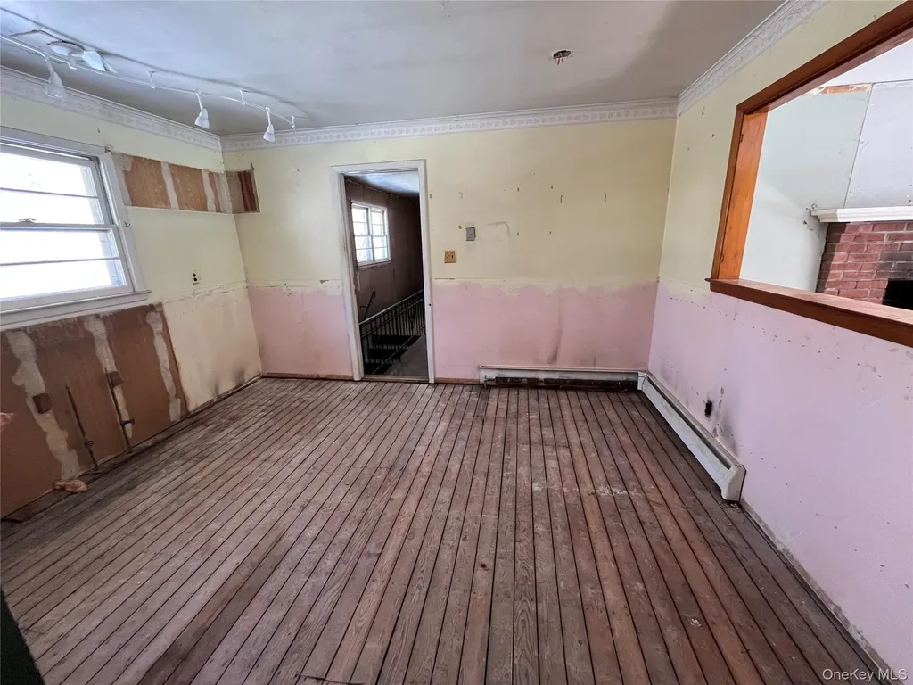 802 Tooker Avenue West Babylon NY 11704