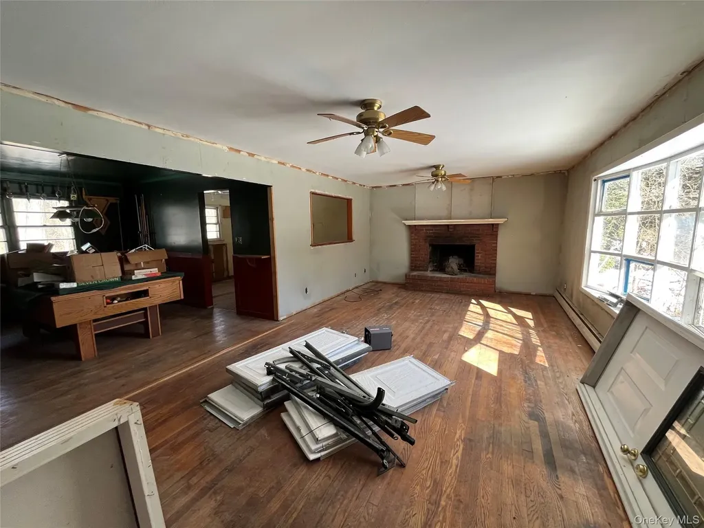 802 Tooker Avenue West Babylon NY 11704