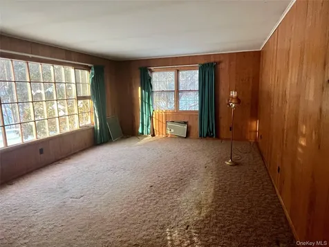 35 Sandi Drive Poughkeepsie NY 12603