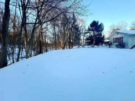 35 Sandi Drive Poughkeepsie NY 12603