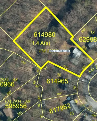 35 Sandi Drive Poughkeepsie NY 12603