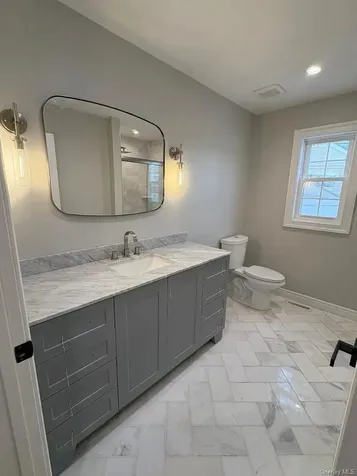 26 Essex Road Bethpage NY 11714