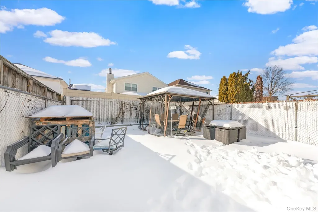 588 Yetman Avenue Staten Island NY 10307
