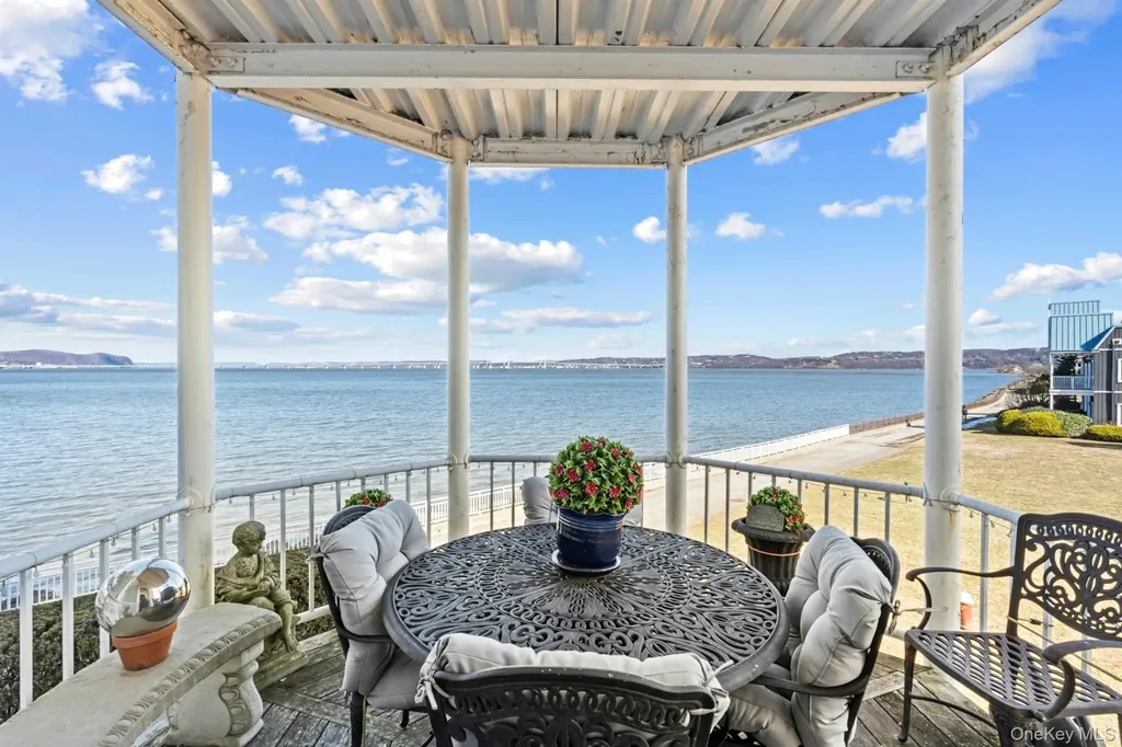 207 Devries Court Piermont NY 10968
