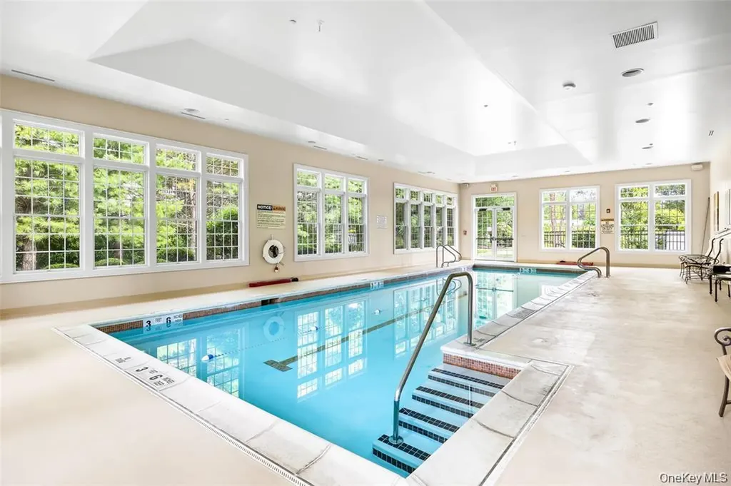 171 Symphony Drive Lake Grove NY 11755