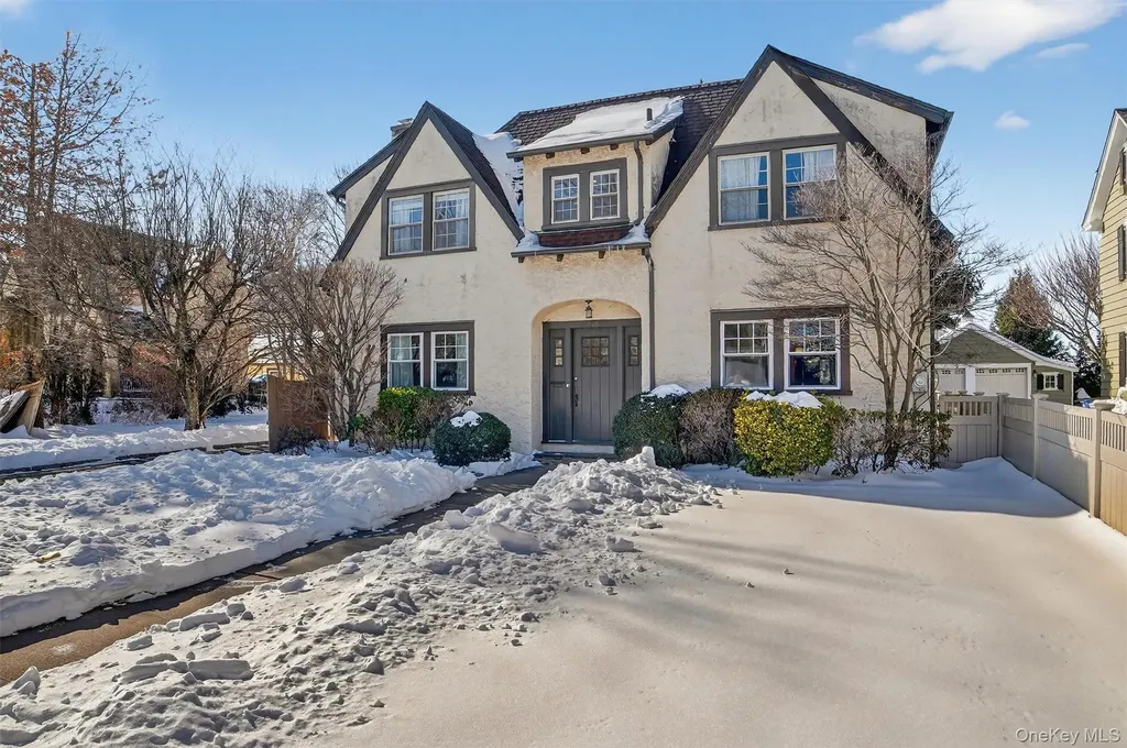 676 Webster Avenue New Rochelle NY 10801