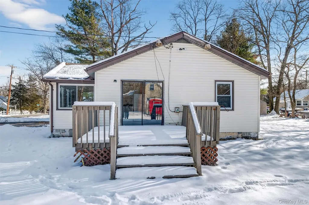111 Lake Region Boulevard Monroe NY 10950