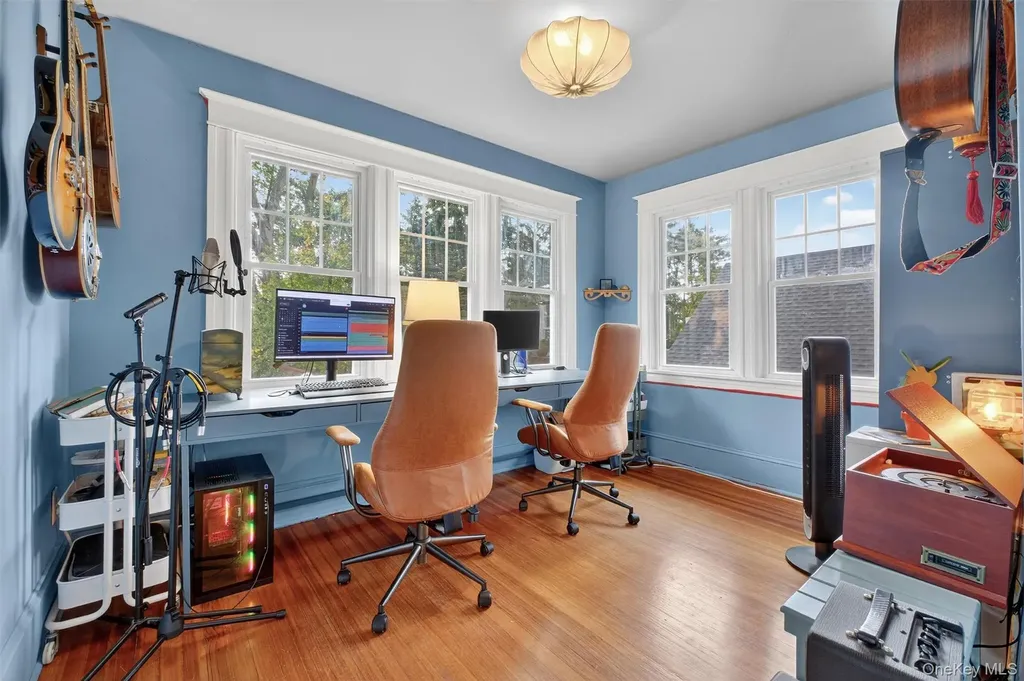 13 Parkwood Boulevard Poughkeepsie NY 12603