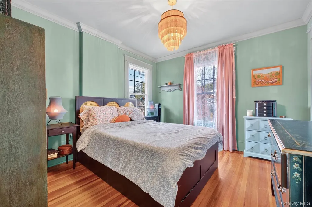 13 Parkwood Boulevard Poughkeepsie NY 12603