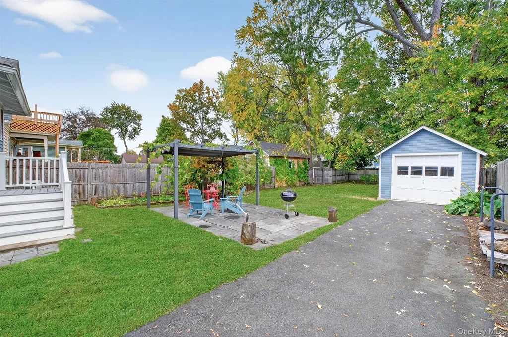 13 Parkwood Boulevard Poughkeepsie NY 12603