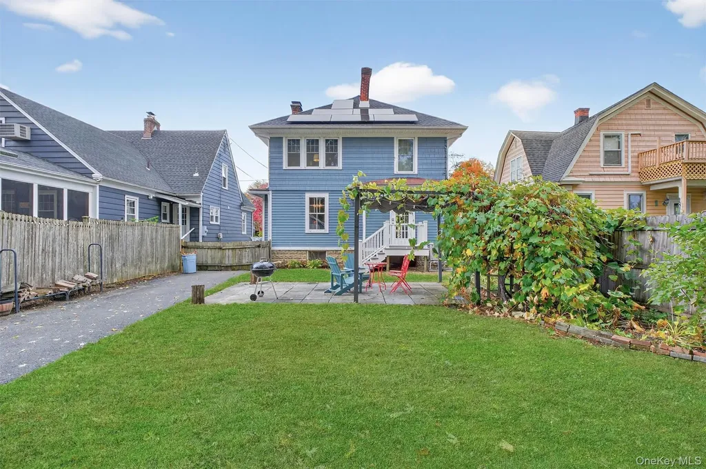 13 Parkwood Boulevard Poughkeepsie NY 12603