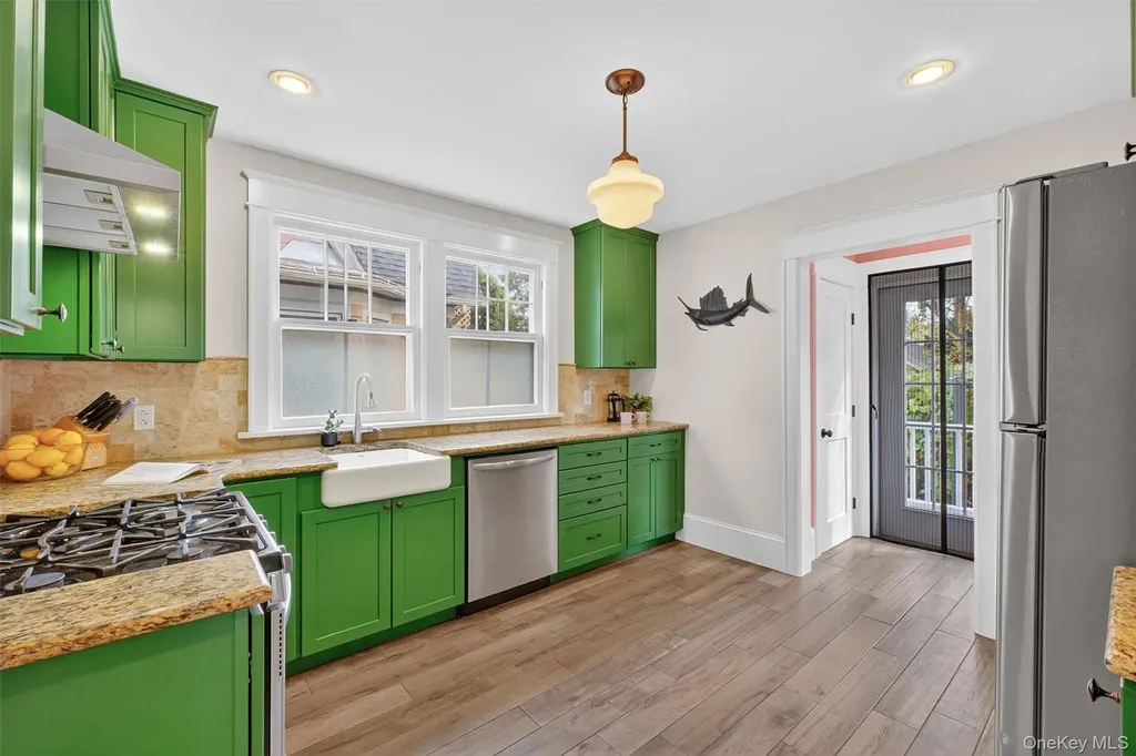 13 Parkwood Boulevard Poughkeepsie NY 12603