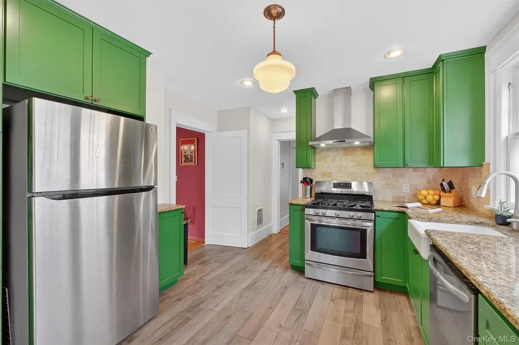 13 Parkwood Boulevard Poughkeepsie NY 12603