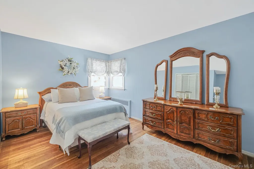2009 Newbridge Road Bellmore NY 11710