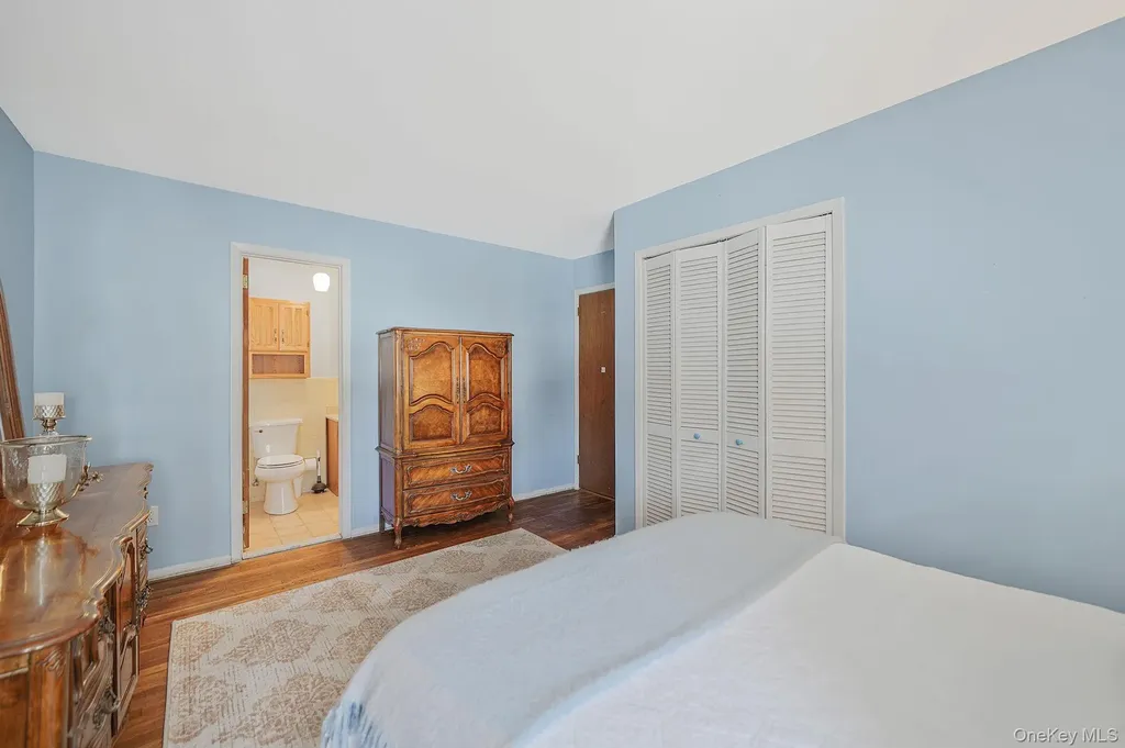 2009 Newbridge Road Bellmore NY 11710