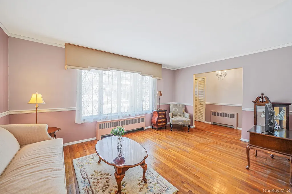 2009 Newbridge Road Bellmore NY 11710