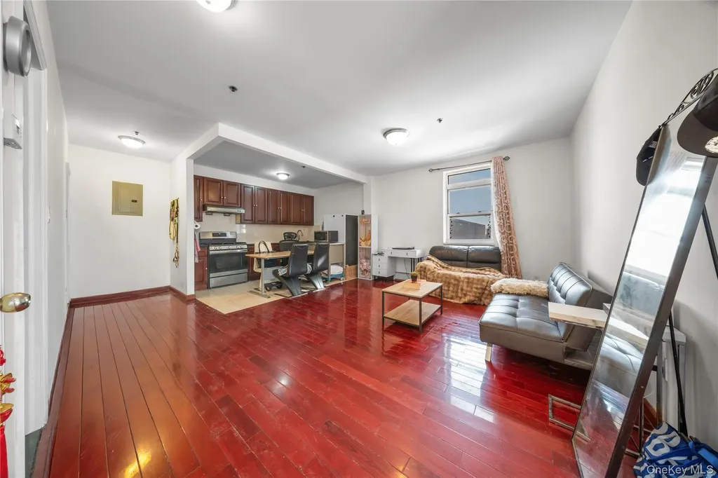 141-52 33rd Avenue Flushing NY 11354