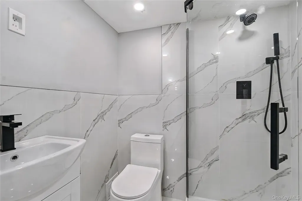 5218 Avenue M Brooklyn NY 11234