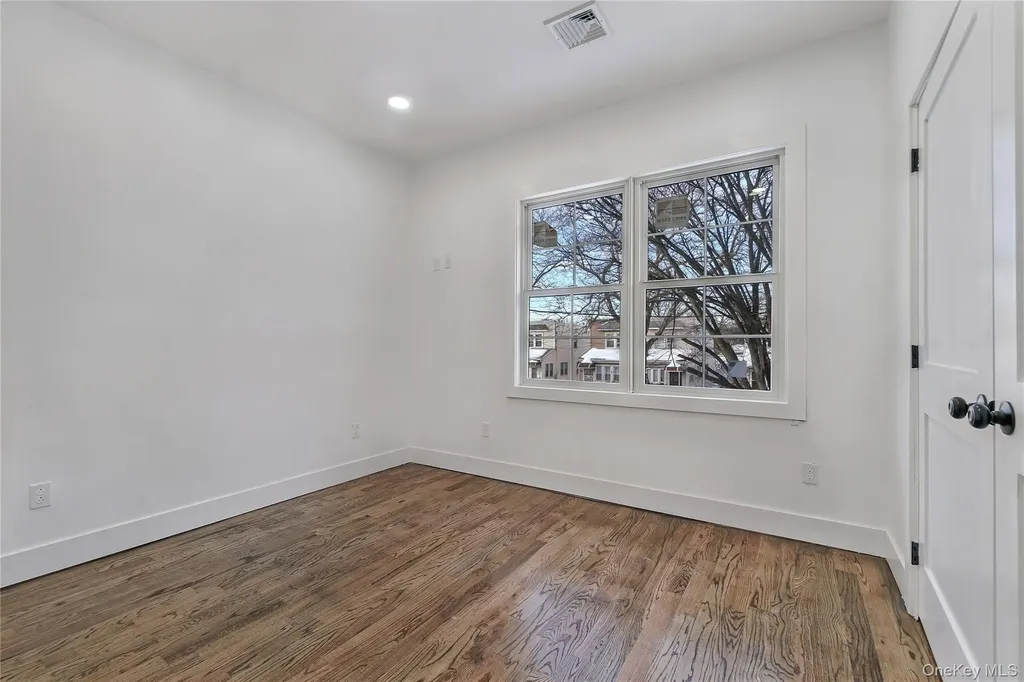 5218 Avenue M Brooklyn NY 11234