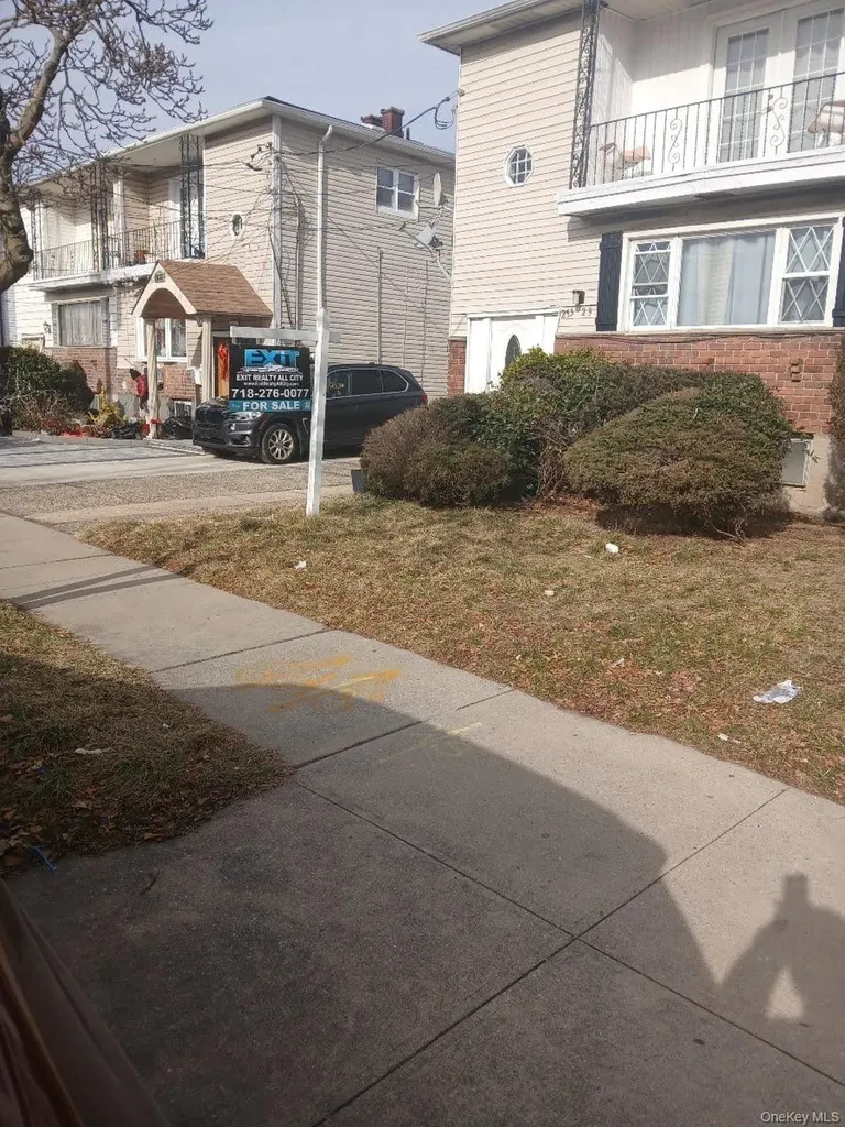 255-29 149th Road Rosedale NY 11422