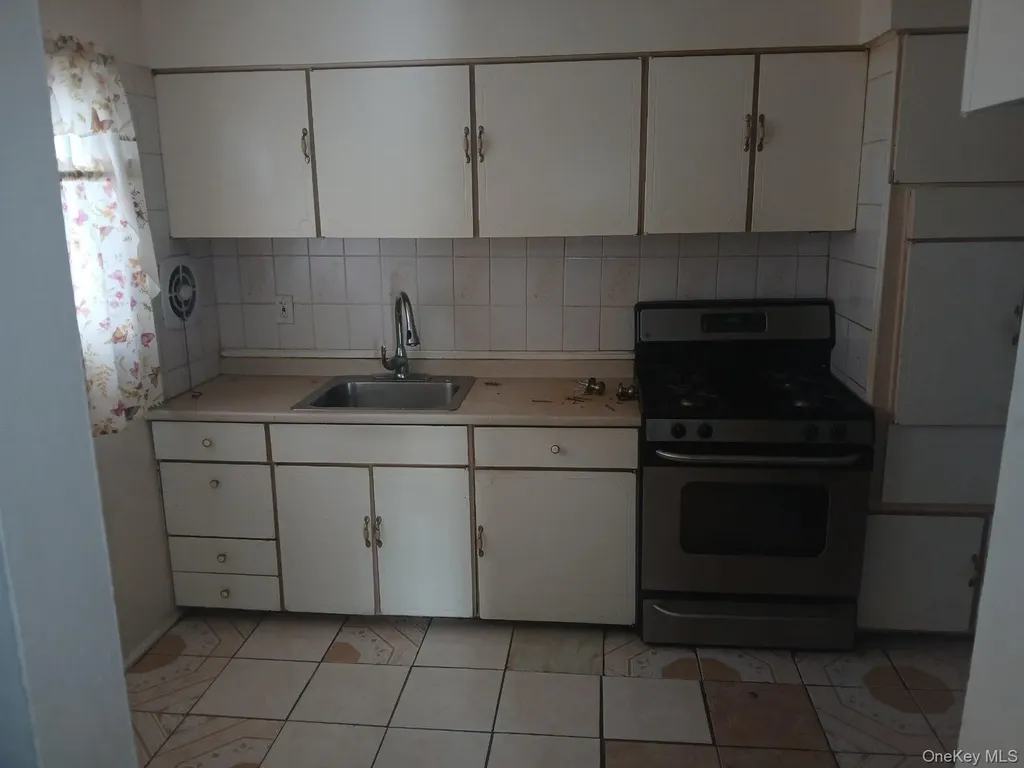 255-29 149th Road Rosedale NY 11422
