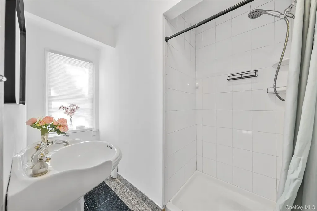 165 5th Street Saint James NY 11780