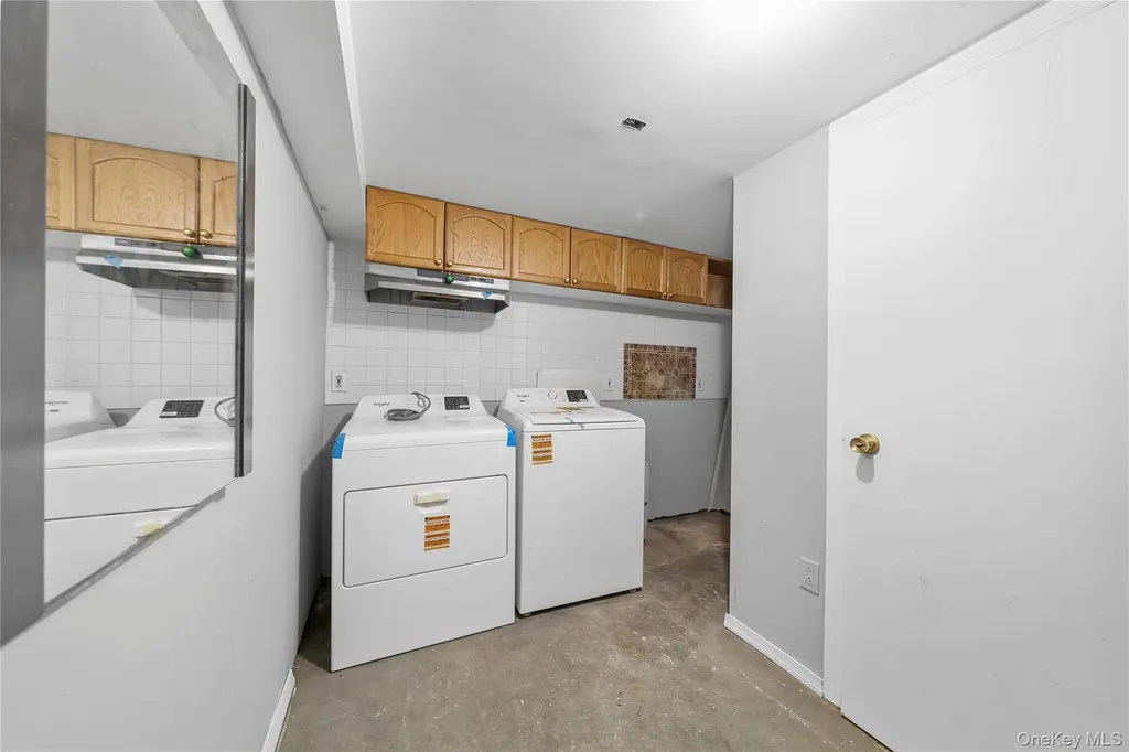 165 5th Street Saint James NY 11780