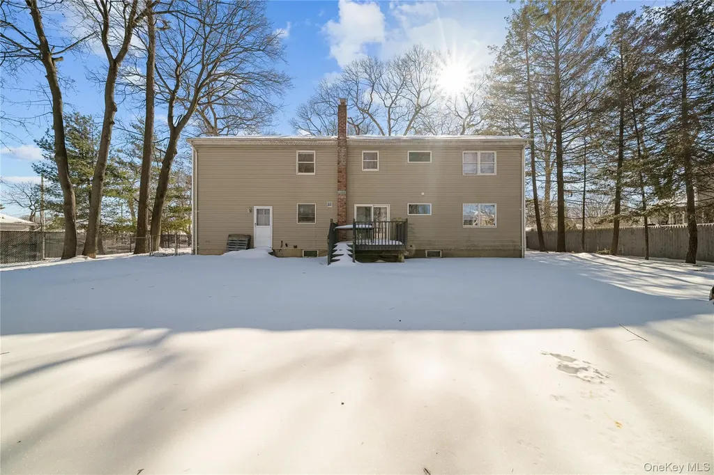 165 5th Street Saint James NY 11780