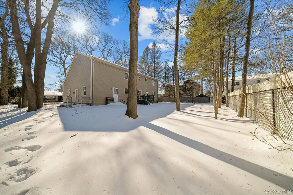 165 5th Street Saint James NY 11780