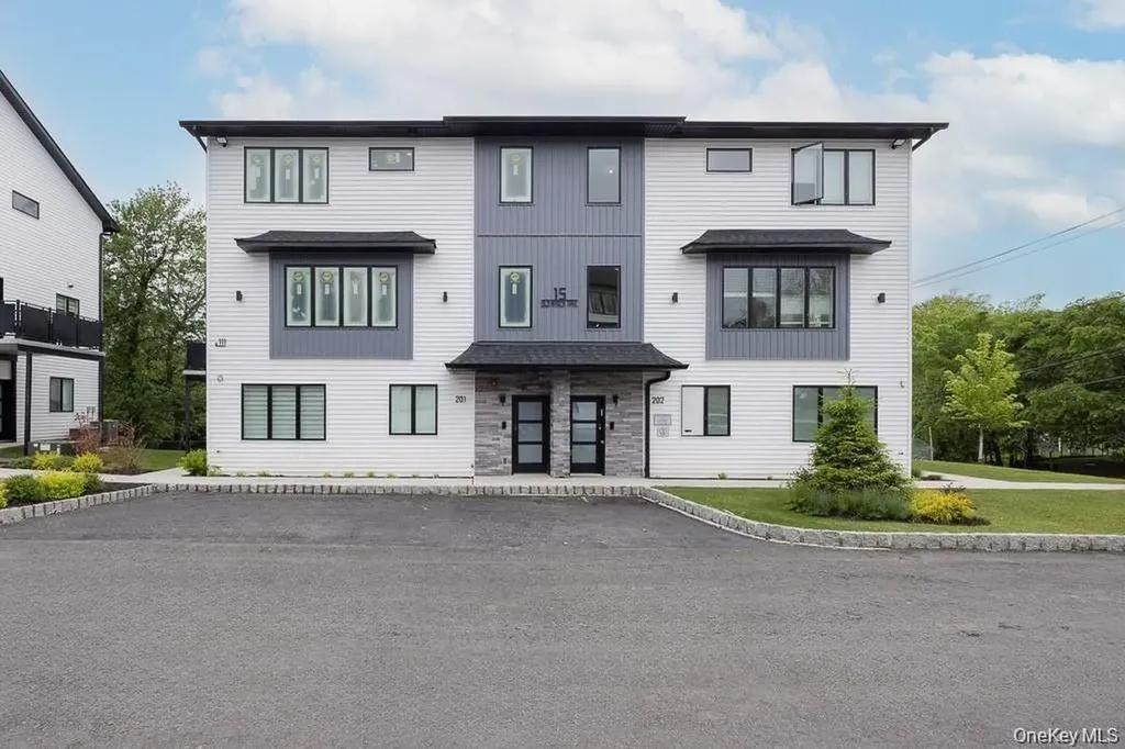 15 Old Nyack Turnpike Monsey NY 10952