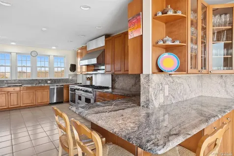 165 Lily Pond Lane East Hampton NY 11937
