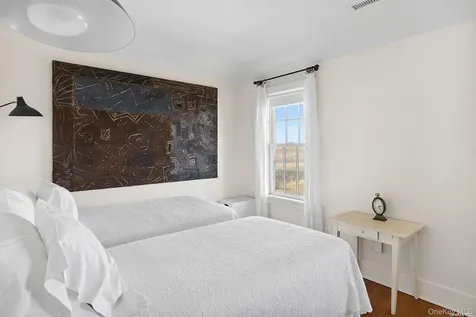 165 Lily Pond Lane East Hampton NY 11937