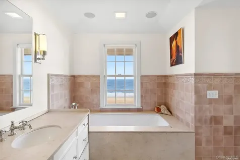165 Lily Pond Lane East Hampton NY 11937