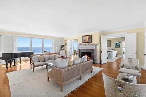 165 Lily Pond Lane East Hampton NY 11937