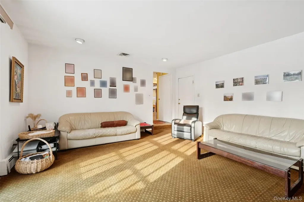 10 Sarah Drive Dix Hills NY 11746