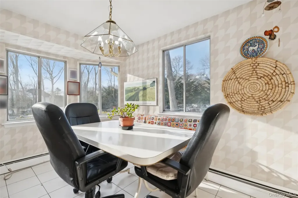 10 Sarah Drive Dix Hills NY 11746